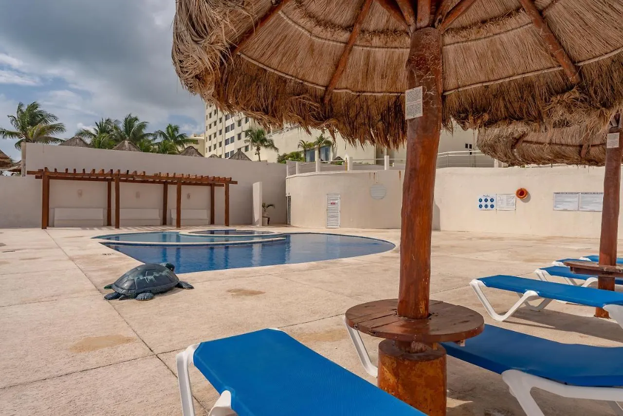 Sparkling Ocean View In Cancun Apartment
