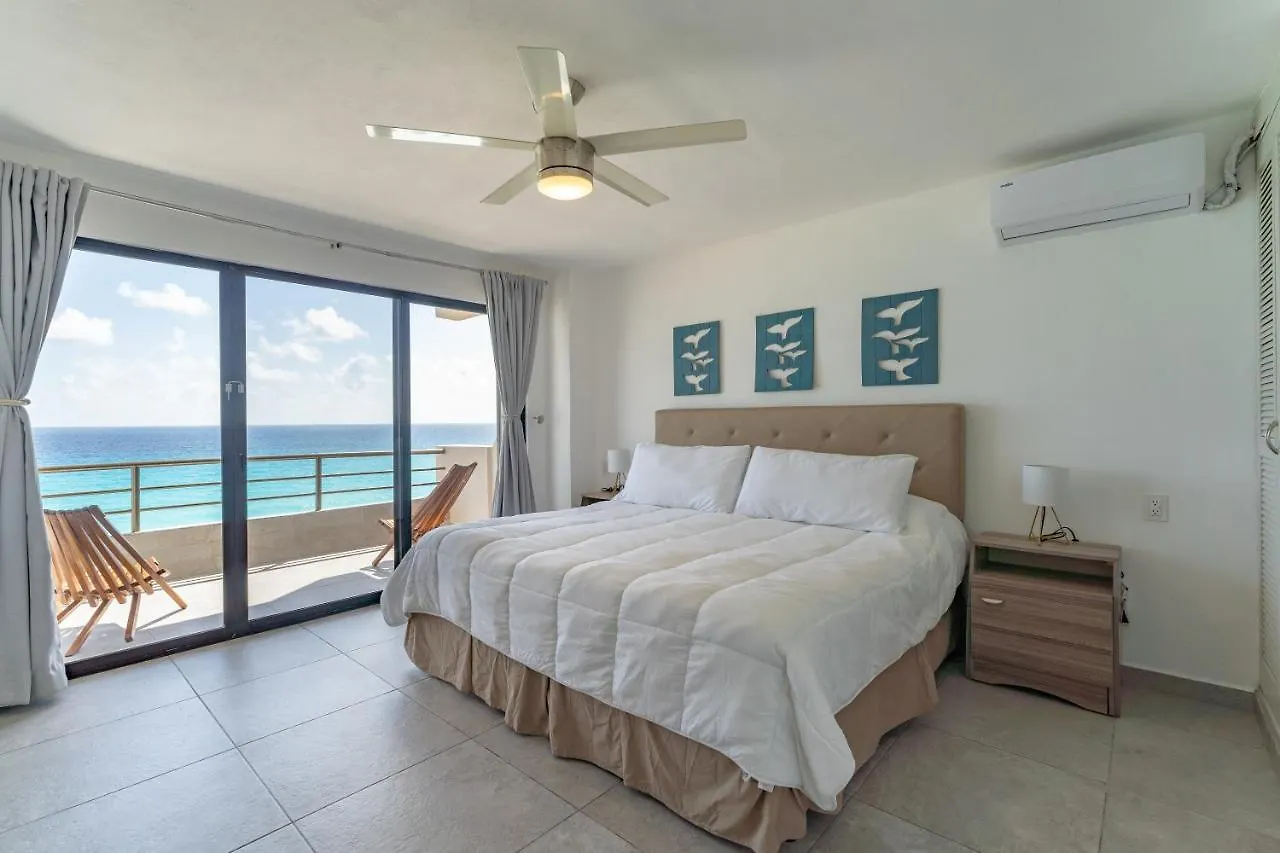 Sparkling Ocean View In Cancun Apartment